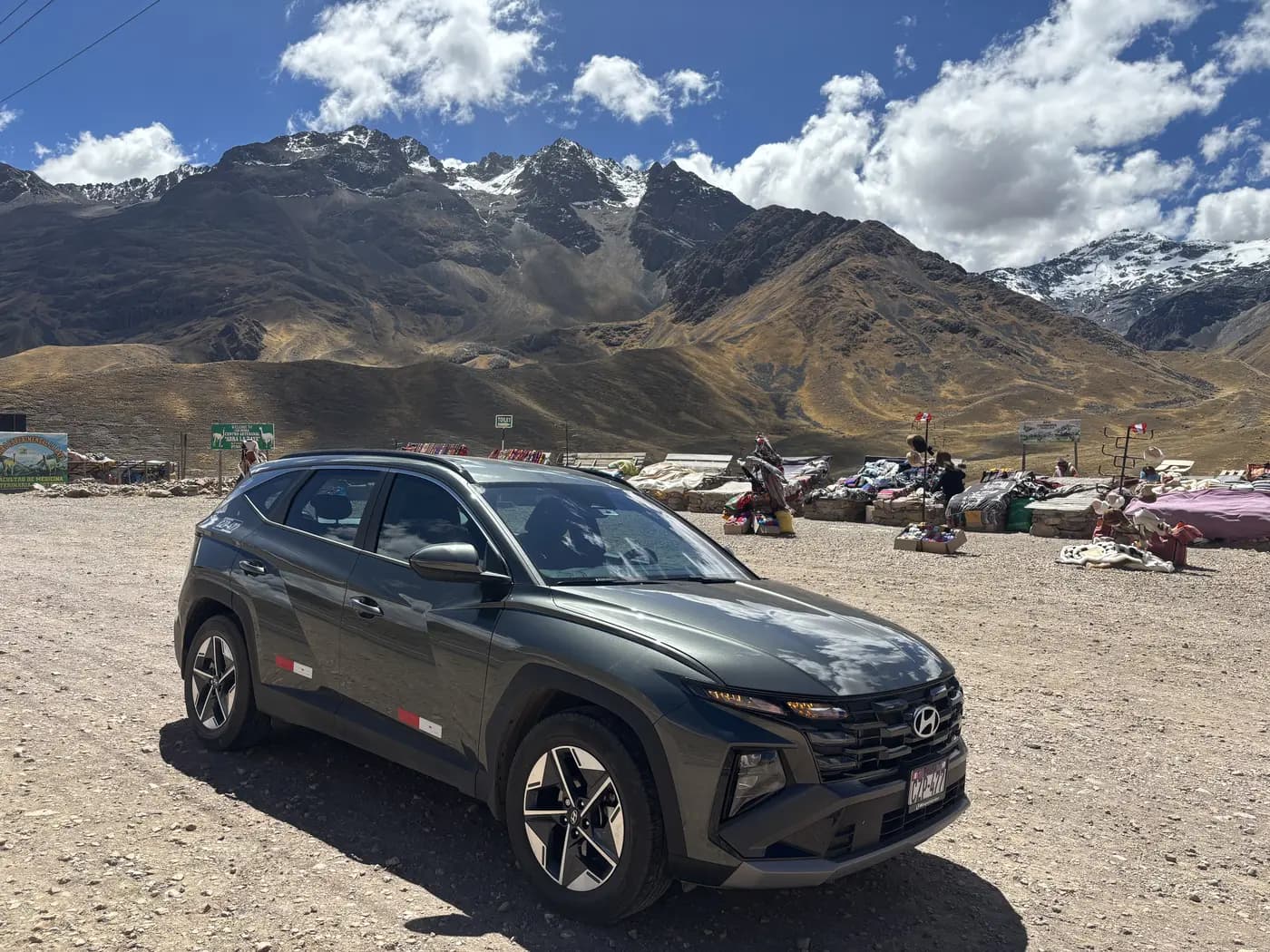 A stop at Abra La Raya, on the way to Cusco